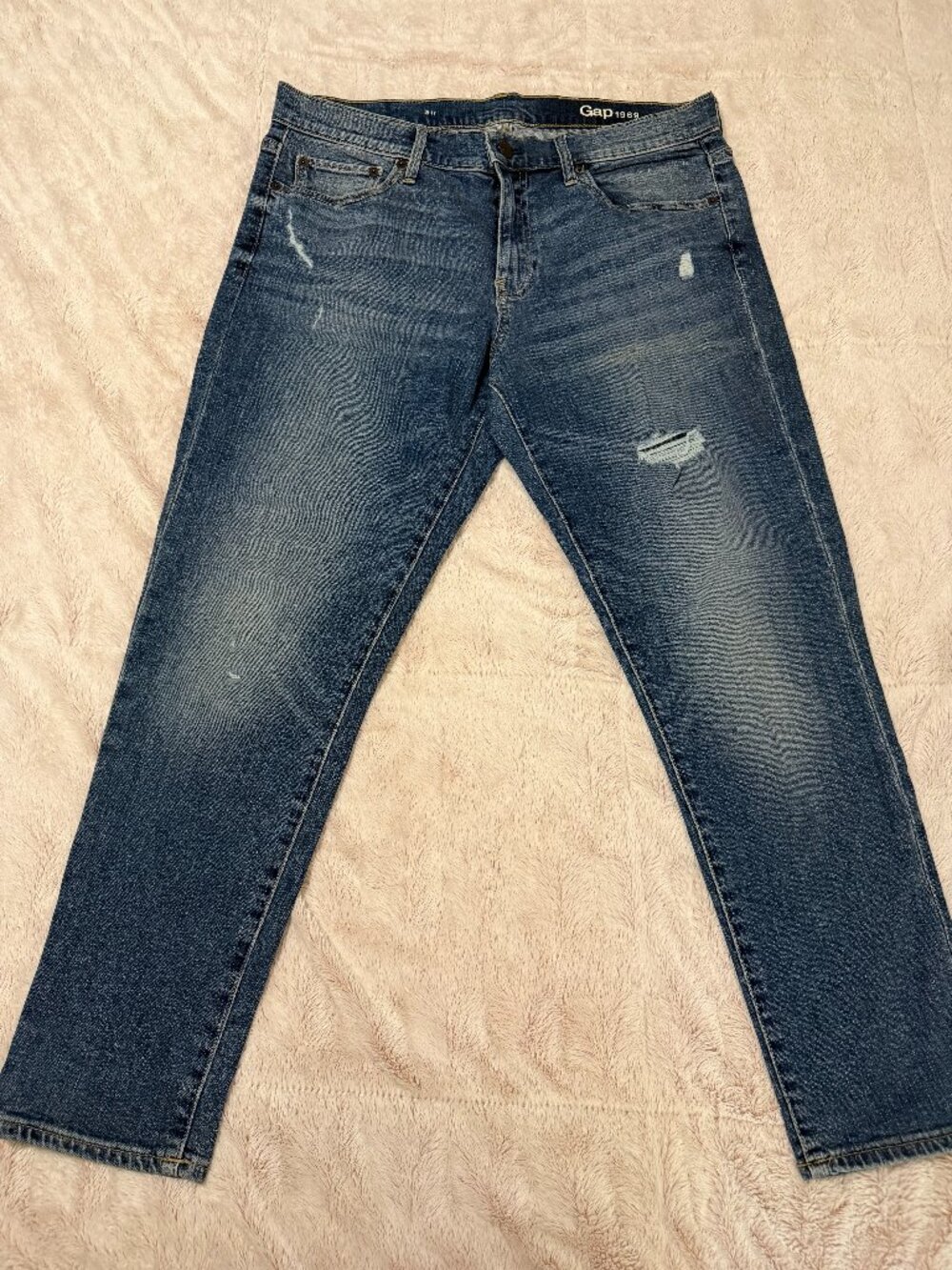 Women's GAP 1969 Distressed Straight Blue Jeans size 31 Regular (12)